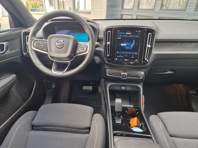 Volvo XC40 Recharge Plus 70 kWh 26.471 km NL auto!