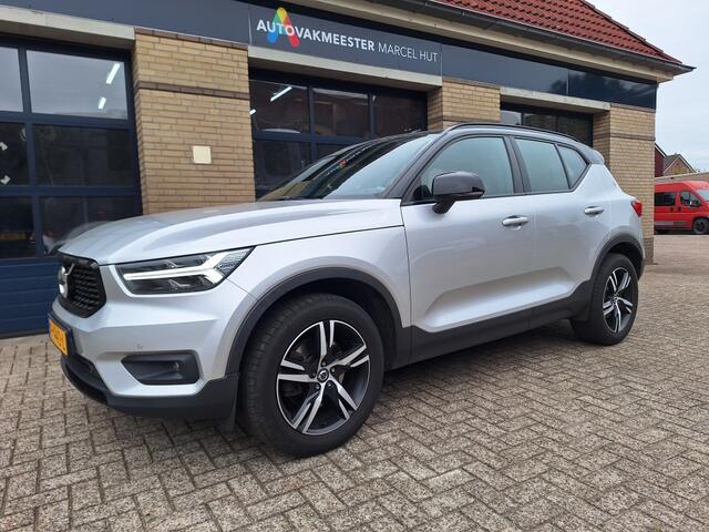 Volvo XC40 2.0 T4 R-Design
