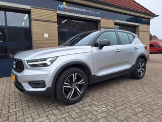 volvo-xc40-2.0-t4-r-design