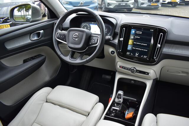 Volvo XC40 T5 262PK Plug-in Hybrid Inscription | Trekhaak | 1e eigenaar | BLIS | ACC | Leer | Camera | 19"LMV | Stoelverwarming