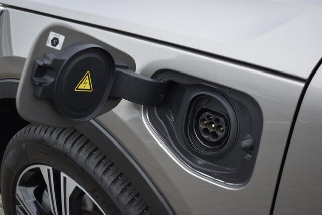 Volvo XC40 T5 262PK Plug-in Hybrid Inscription | Trekhaak | 1e eigenaar | BLIS | ACC | Leer | Camera | 19"LMV | Stoelverwarming