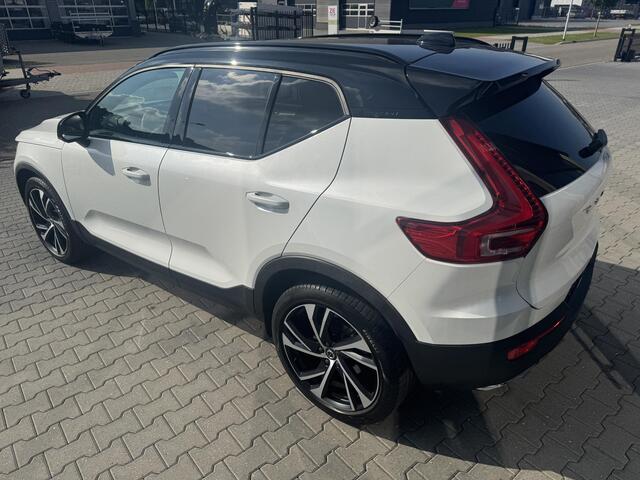 Volvo XC40 2.0 T4 AWD R-Design LED|ACC|cam|h&K sound