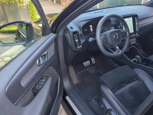 Volvo XC40 Recharge P8 AWD R-Design NL-AUTO | GOOGLE AUTOMOTIVE | 408 PK