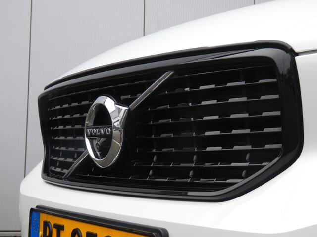 Volvo XC40 2.0 T5 AWD R-Design | Panoramadak | Harman/Kardon | Pilot Assist | Org. NL