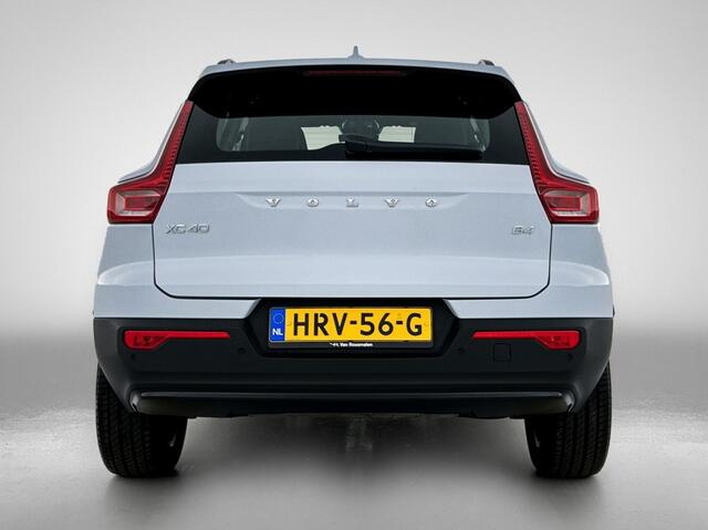 Volvo XC40 2.0 B4 Plus Dark