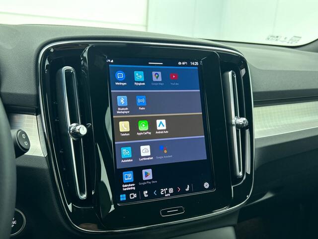 Volvo XC40 2.0 B4 Plus Dark