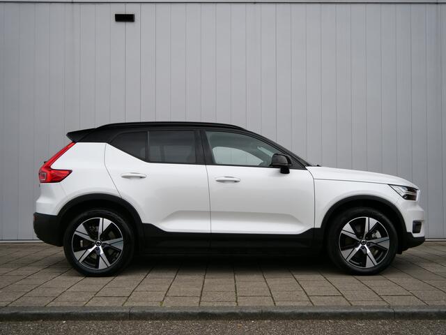 Volvo XC40 Recharge P8 408pk AWD R-Design Automaat Trekhaak / Stuurverwarming / Adaptive cruise