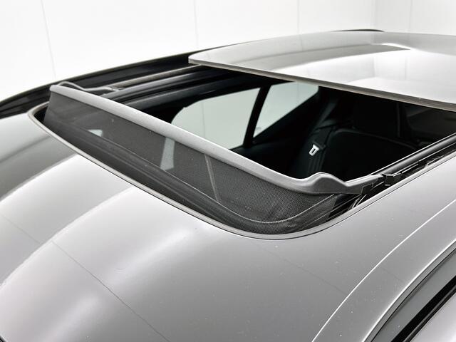 Volvo XC40 Recharge Pro | WORDT VERWACHT | Panoramadak | Trekhaak | Harman Kardon |