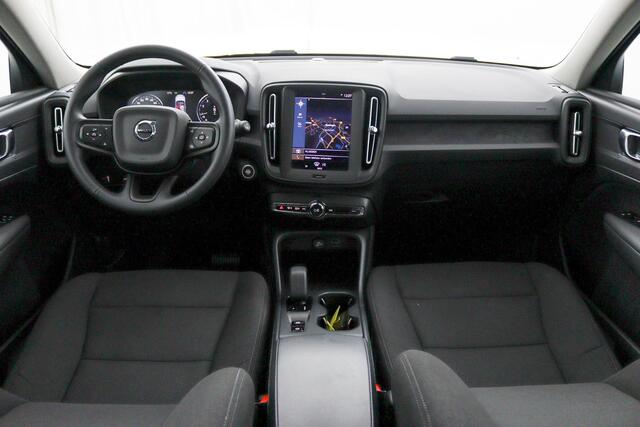 Volvo XC40 1.5 T2 Momentum Core | Navigatie | Parkeercamera