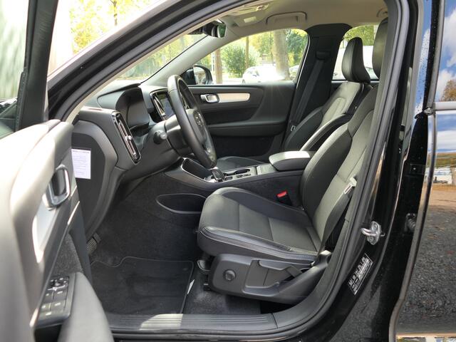 Volvo XC40 T4 AUT Momentum Trekhaak / Camera / Apple carplay&Android auto