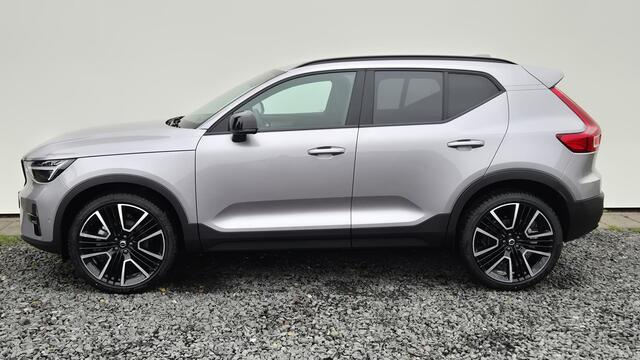 Volvo XC40 2.0 B3 Ultra Dark MY 2026 - 21" Wielen - Panorama dak - Lighting - I H/K Audio - 360 Cam - Alarm - Climate - Privacy Glass - R980 Interieur