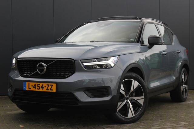 Volvo XC40 1.5 T4 Recharge R-Design | Incl. 12 maanden garantie | Harman/Kardon Audio | Stoel/Stuurverwarming | Schuif/kantel dak | Apple Carplay/Android Auto | Navigatie | Lichtmetalen velgen | Bestuurderstoel met geheugen | DAB | Bluetooth