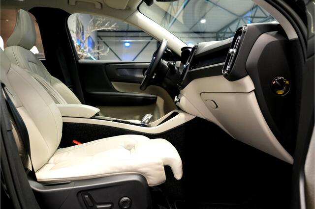 Volvo XC40 1.5 T5 Plug-in Hybrid 193kW/262pk DCT7 Ultimate Bright FACELIFT! PANORAMADAK + HARMAN/KARDON + ADAPT.CRUISE + PILOT ASSIST + NAVI SENSUS + BLIS + LANE ASSIST + EL.STOELEN + STOEL-&STUURVERWARMING + CAMERA + KEYLESS + PARKSENSOREN V&A + 19" LM-VELGEN!!