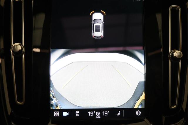 Volvo XC40 Recharge P8 AWD R-Design | LOUNGE PACK | PANORAMADAK | 360 CAMERA | 20"