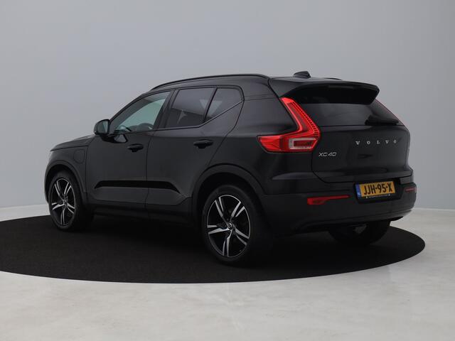 Volvo XC40 1.5 T5 Recharge R-Design | CAMERA | KEYLESS | LEDER | STOEL- EN STUURVERW.