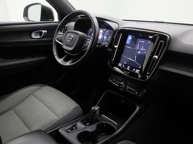 Volvo XC40 1.5 T5 Recharge Business Pro | CAMERA | KEYLESS | STOEL- EN STUURVERW.