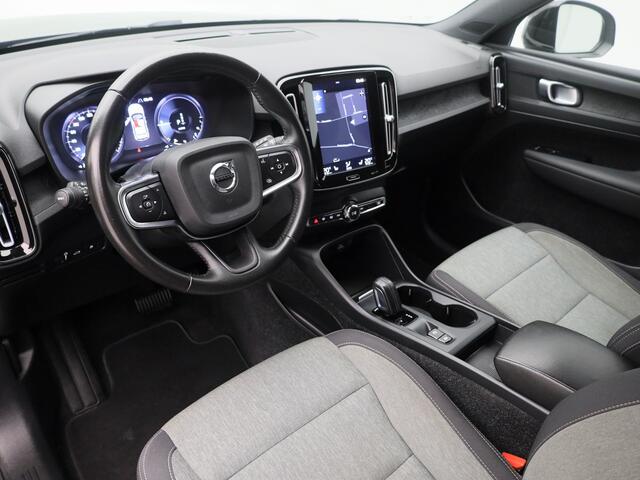 Volvo XC40 1.5 T5 Recharge Business Pro | CAMERA | KEYLESS | STOEL- EN STUURVERW.
