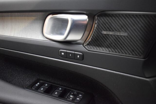 Volvo XC40 T3 163pk AUT8 Inscription Trekhaak 1600kg/ Leer/ Stoelverw./ Panodak/ Camera