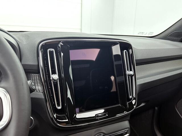 Volvo XC40 B3 Dark | Nubuck | Pano | Climate Pack | Pilot Assist | Memory S