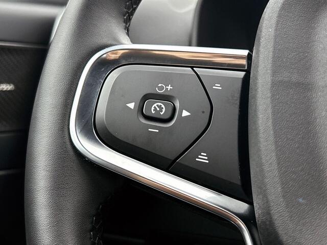 Volvo XC40 2.0 B4 Plus Dark | Trekhaak | Blis | Harman Kardon Audio |