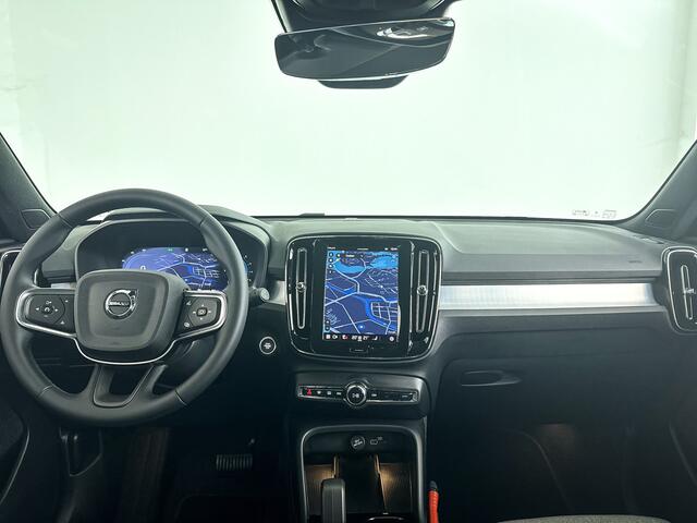 Volvo XC40 B4 Plus Dark | Parkeercamera | Stoel- en Stuurverwarming | Harman Kardon | Trekhaak