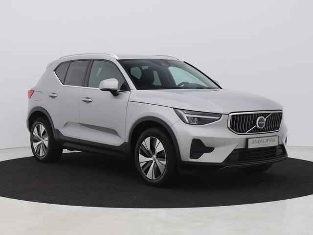 Volvo XC40 1.5 T4 Plug-in hybrid Core Bright | CAMERA | KEYLESS | STOEL- EN STUURVERW.