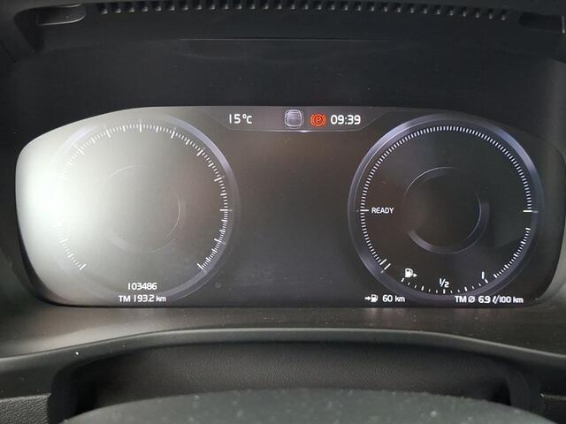 Volvo XC40 1.5 T5 Recharge Business Pro TREKH. | PILOT + ACC | BLIS + CTA | NAVI