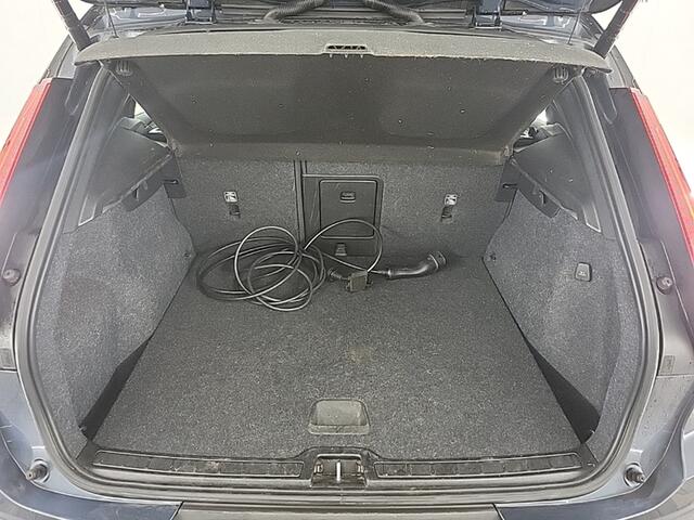 Volvo XC40 1.5 T5 Recharge R-Design BOMVOL | PANO | TREKH. | 360° | HK AUDIO