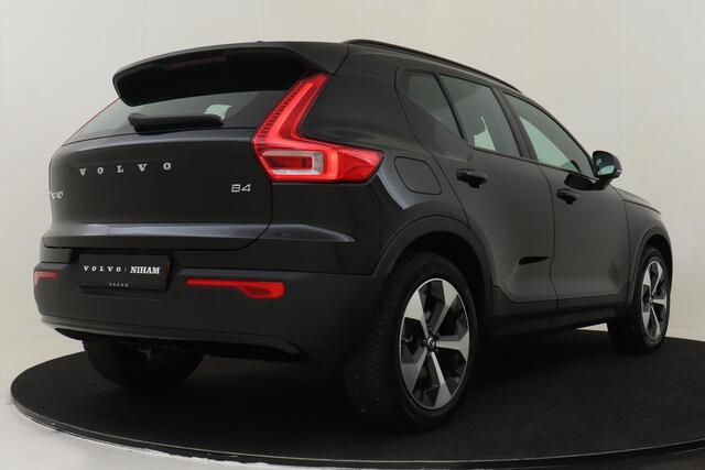 Volvo XC40 B4 (M-HYBRID) PLUS DARK -CAMERA|ADAP.CRUISE|VERW.VOORRUIT|TREKHAAK|HARMAN/KARDON|19"