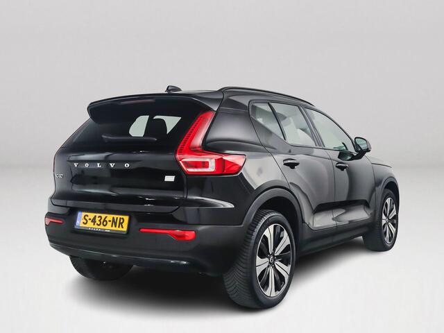 Volvo XC40 Recharge Core 70 kWh | Parkeercamera | Navigatie | Cruise Control