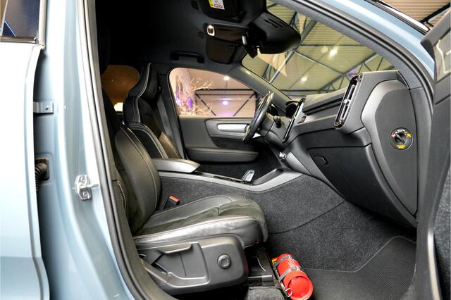 Volvo XC40 1.5 T5 193kW/262pk DCT7 Recharge R-Design HARMAN/KARDON + EL.TREKHAAK + LEER/ALCANTARA + EL.STOEL MET MEMORY + CRUISE + LANE ASSIST + NAVI SENSUS + KEYLESS ENTRY&GO + CAMERA + PARKSENSOREN V&A + 19" LM-VELGEN!!