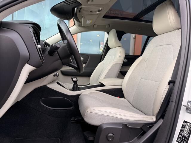 Volvo XC40 1.5 T3 | Pano | Navi | ACC | Achteruitrijcamera | Stoelverwarming | Apple Carplay |