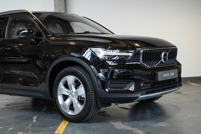 Volvo XC40 T2 Momentum | Blond Lederen Bekleding | Dealeronderhouden | High Performance Audio | Volvo on Call | Privacy Glass | Stoelverwarming |