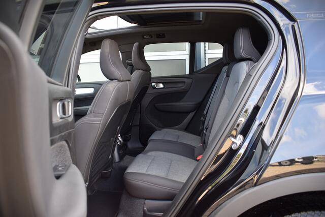 Volvo XC40 1.5 T4 Plug-in Inscription Ultimate Dark | Panodak | Harman Kardon