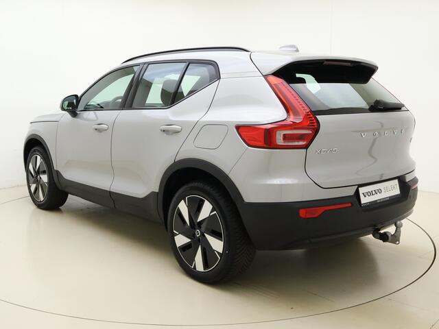 Volvo XC40 Extended Range Plus / Trekhaak / Camera / ACC / BLIS / Stoelverwarming / All seasons / Warmtepomp