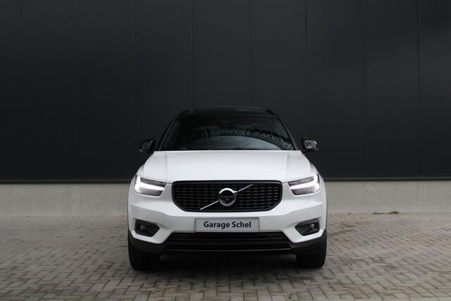 Volvo XC40 1.5 T5 Recharge R-Design - Trekhaak wegklapbaar - Pano - Stoel/Stuurverwarming - H&K - Pilot Assist - 360 Camera - Rijklaar