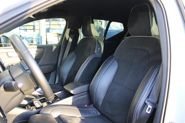 Volvo XC40 1.5 T4 Recharge R-Design Afneembare Trekhaak | Achterruitrij Camera | Automaat | All Season banden