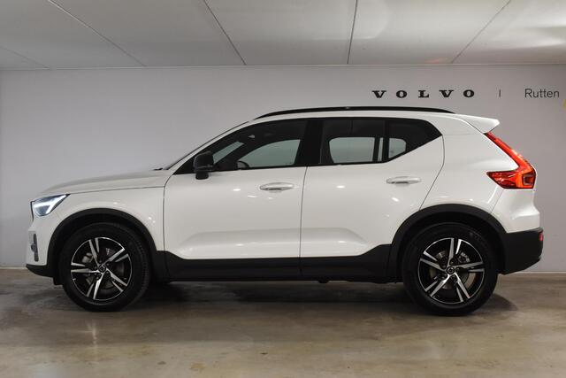 Volvo XC40 B4 211PK Automaat Plus Dark / Navigatie / Adaptive Cruise / Harman Kardon / Stuur- & Stoelverwarming / Elektrische achterklep / Achteruitrijcamera / Elektrische stoelverst. met geheugen
