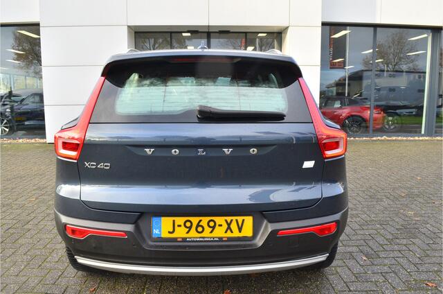 Volvo XC40 1.5 T4 Recharge Inscription Adap.Cruise | Standverwarming | 1800kg trekgewicht!
