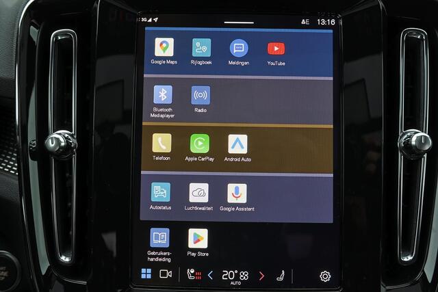 Volvo XC40 B3 Ultra Black Edition - Panorama/schuifdak - IntelliSafe Assist & Surround - 360º Camera - Harman/Kardon audio - LED Pixel koplampen - Verwarmde voorstoelen & stuur - Parkeersensoren voor & achter - Elektr. bedienb. voorstoelen met geheugen links - Draad