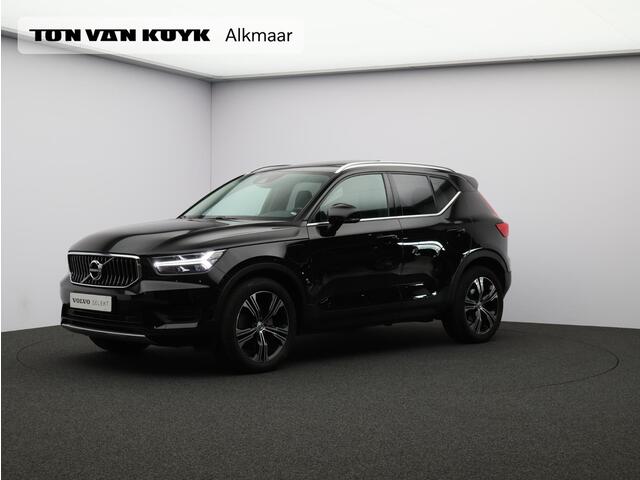 Volvo XC40 T5 Twin Engine Inscription / Pano. dak / Elek. verstelbare stoelen / Camera achter / Adaptive cruise / Leder / Stoelen verwarmd / BLIS / Parkeerhulp / Carplay /