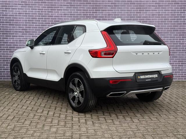 Volvo XC40 2.0 T4 Inscription | Trekhaak | Memory stoel | Schuif/kantel Panoramadak | Camera | Leder | Apple carplay/android auto | Harman/Kardon |