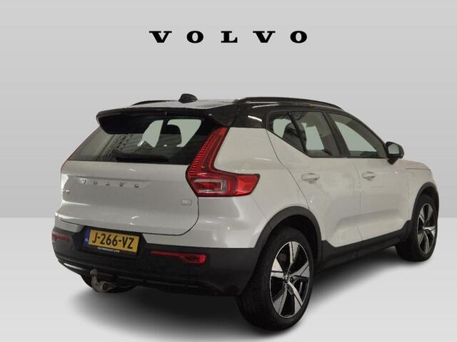 Volvo XC40 Recharge P8 AWD R-Design | Trekhaak | Blis | 360º Camera | Adaptieve cruise controle | Memory | Camera | Warmte Pomp | Stoel + Stuur verwarming |