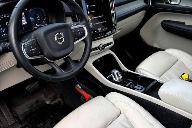 Volvo XC40 1.5 T5 193kW/262pk DCT7 Recharge Inscription PANORAMADAK + HARMAN/KARDON + NAPPALEER + EL.STOEL MET MEMORY + STOEL-&STUURVERWARMING + ADAPT.CRUISE + LANE ASSIST + NAVI SENSUS + KEYLESS ENTRY&GO + EL.TREKHAAK + CAMERA + PARKSENSOREN V&A + 19" LM-VELGEN!!