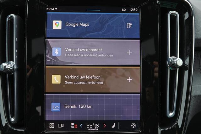 Volvo XC40 Recharge Plus 70 kWh - IntelliSafe Assist & Surround - Parkeercamera achter - Verwarmde voorstoelen & stuur - Parkeersensoren voor & achter - Draadloze tel. lader - Warmtepomp - Extra getint glas - 19' LMV