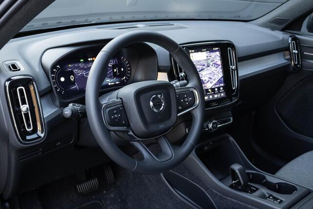 Volvo XC40 B4 Automaat Business Edition | Harman Kardon Premium Sound | 360 Graden Camera | 20 inch Lichtmetalen Velgen | Google Infotainment | Climate Pack | Adaptieve Cruise Control | BLIS | Extra Getint Glas |