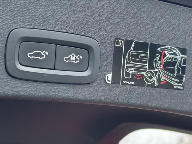 Volvo XC40 1.5 T5 Recharge Inscription Leder | Trekhaak | Camera |