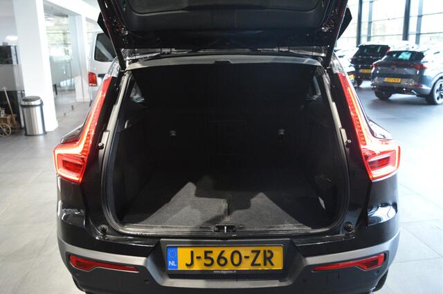 Volvo XC40 Recharge P8 AWD R-Design pano Harman Kardon 20 inch !!