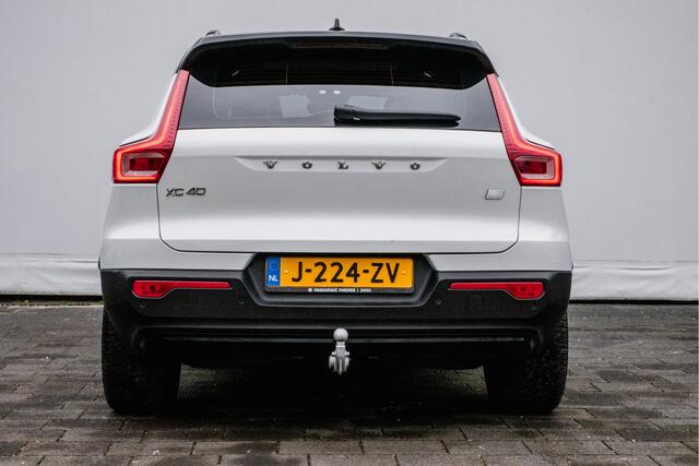 Volvo XC40 Recharge P8 AWD R-Design Trekhaak/ Panoramadak/ Stoel-stuurverwarming/ Camera/ Navigatie/ Contourstoelen/ Carplay/ Adapt. cruise