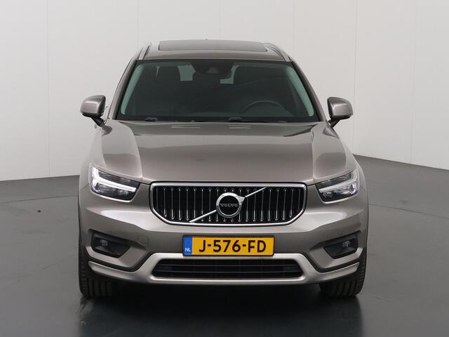 Volvo XC40 1.5 T5 Recharge Inscription | Schuifdak | Lederen bekleding | Memory stoelen | Adaptive cruise control | BLIS | Comfortstoelen | Navigatie | DAB | Apple Carplay/Android Auto | Stoel/stuur verwarming | Camera |